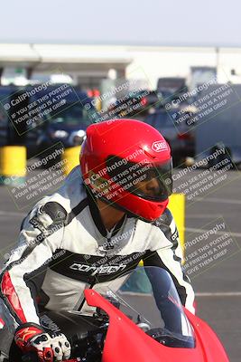 media/Apr-10-2022-SoCal Trackdays (Sun) [[f104b12566]]/Around the Pits/